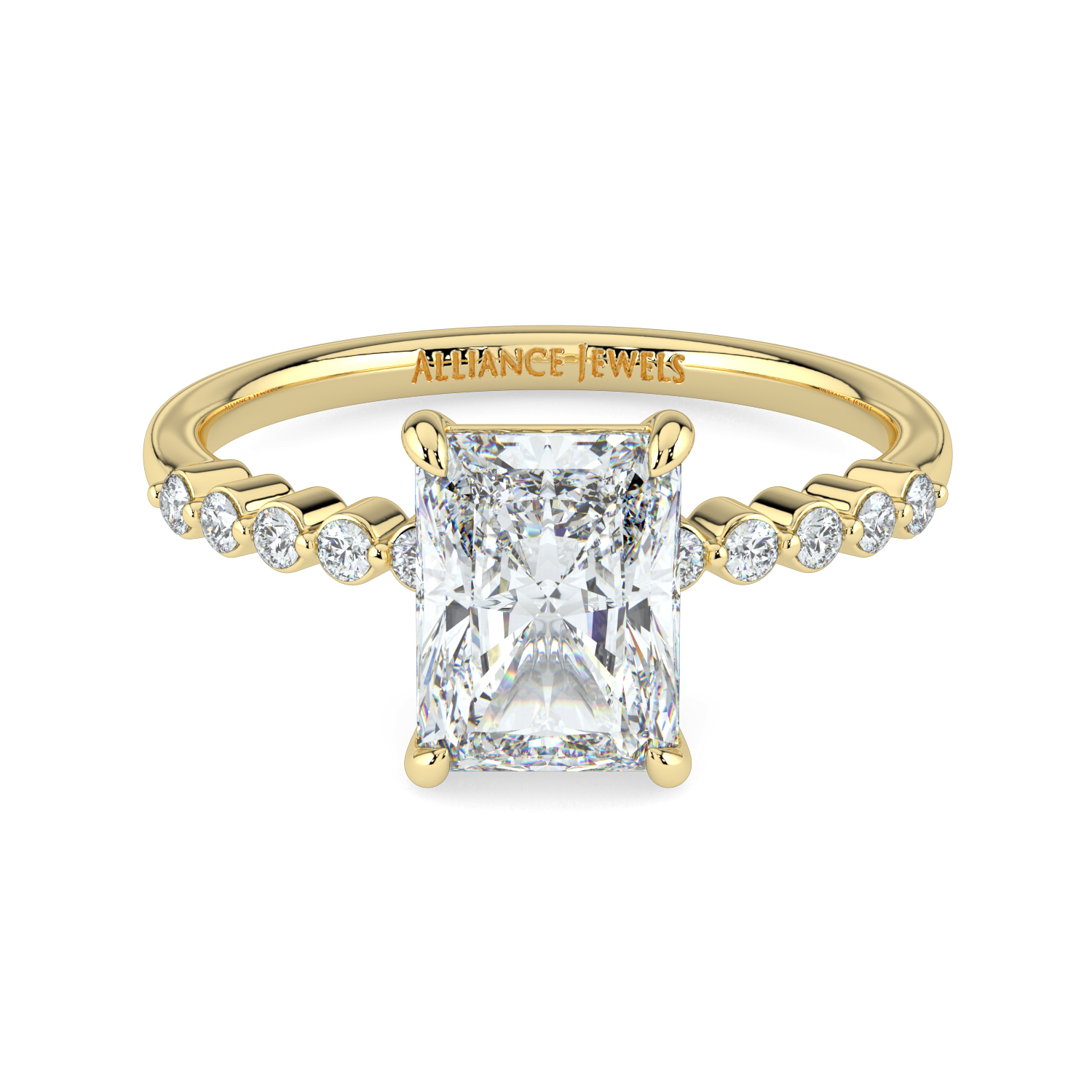 Radiant Cut with Round Diamond Band